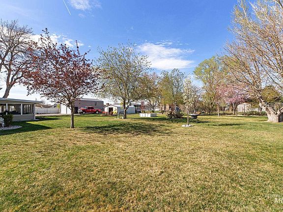 5th image of 1078 Filer Ave W