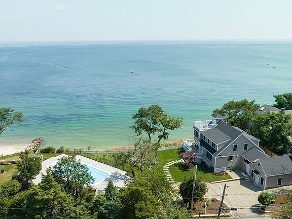 2nd image of 143 Manomet Ave