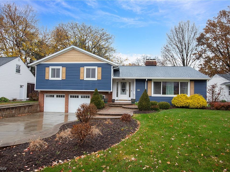 1st image of 22606 Meadowhill Ln