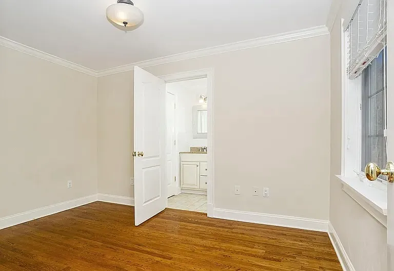 80 E Putnam Ave — Photo 8