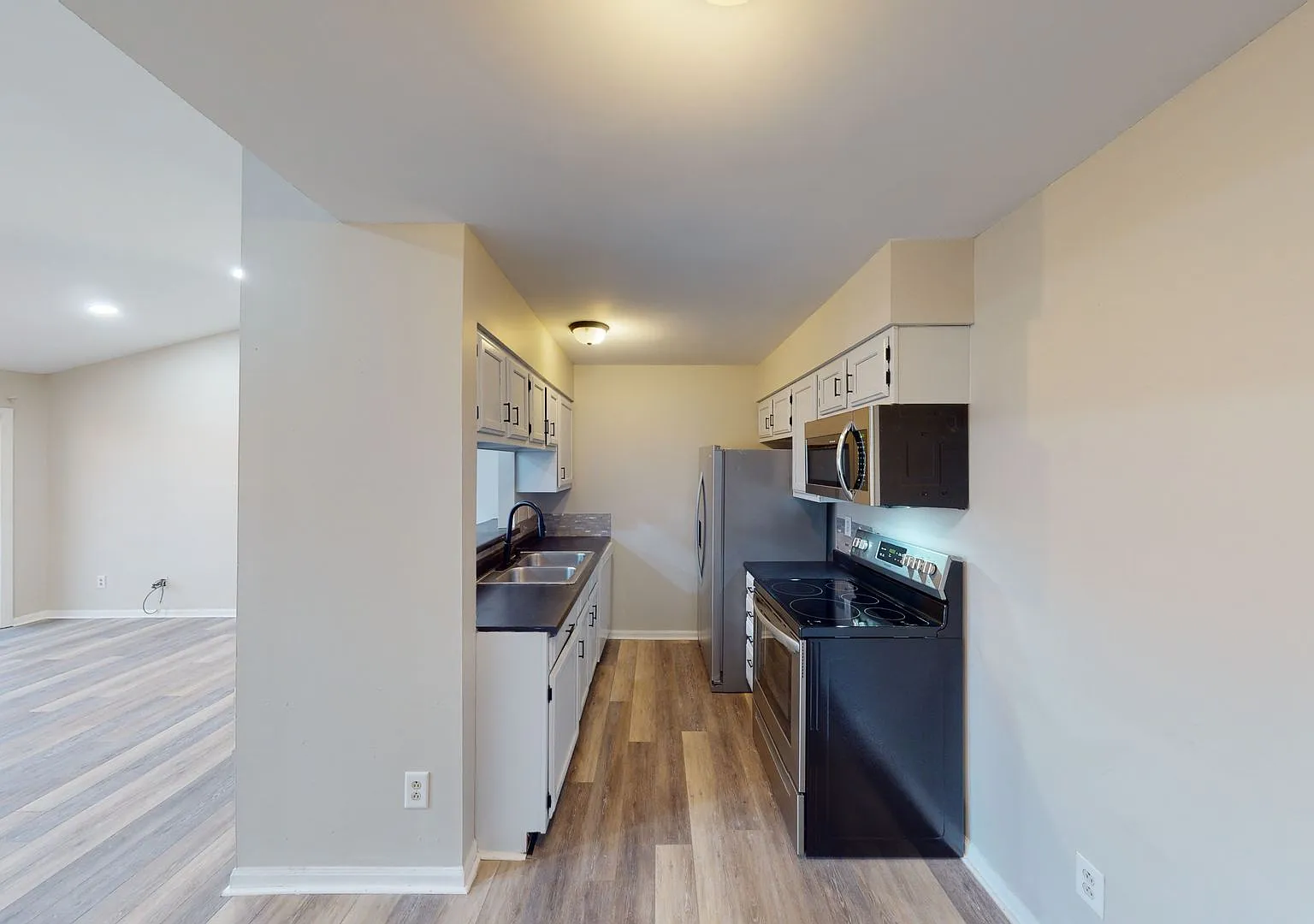 9617 Vinca Circle Unit #G — Photo 2