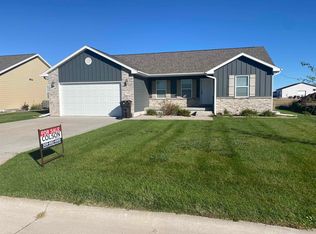 530 E 3rd St, Imperial, NE 69033
