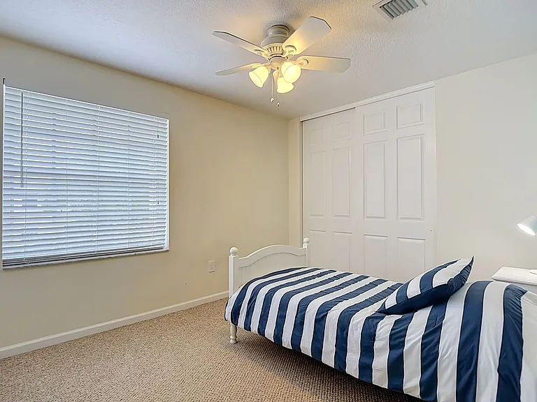 1154 Oakwater Dr — Photo 49