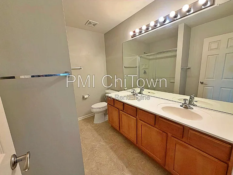 2438 Anna Way — Photo 9