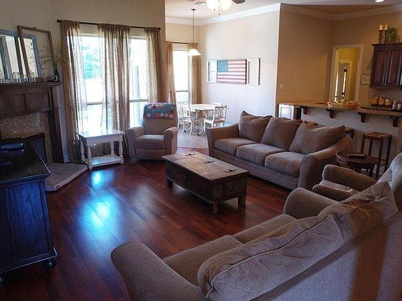 2nd image of 300 Jenci Dr