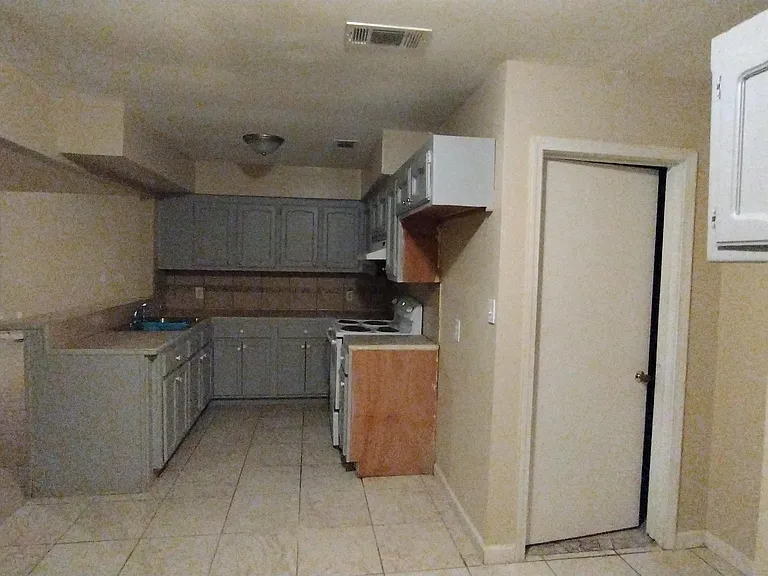 5744 Guice Dr — Photo 4