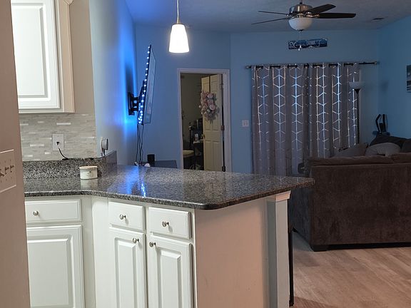 4th image of 154 Westhaven Dr APT 11B