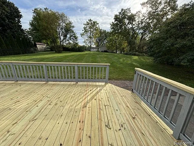 3 bed, 2.5 bath, 2510 sqft, $2,395 — Photo 4