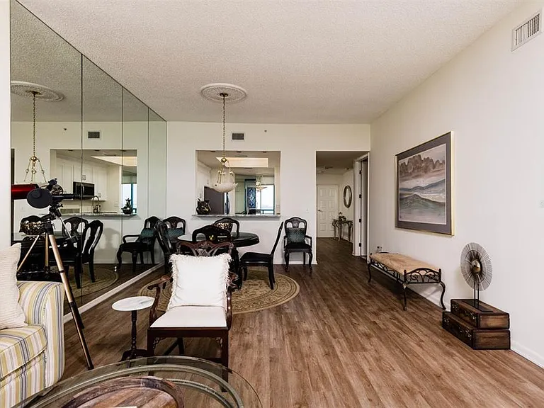 1560 Gulf Blvd #1605 — Photo 17