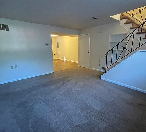 3rd image of 48 Dogwood Ct Unit E