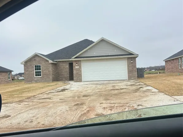 3225 Seabiscuit St, Durant, OK 74701