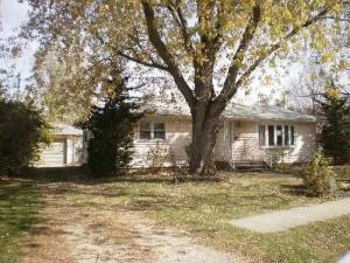 105 Parker Ct photo 1