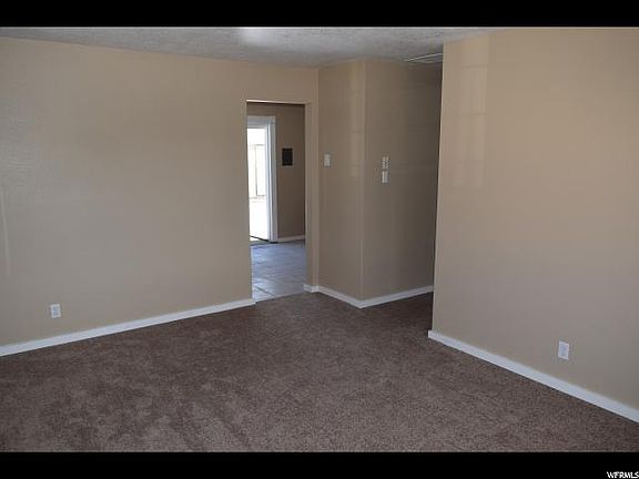 4th image of 5191 S Charlotte Ave
