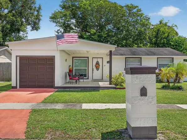 8370 Galewood Cir, Tampa, FL 33615