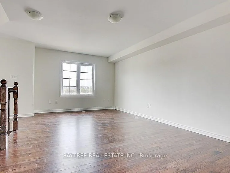76 Casely Ave — Photo 9