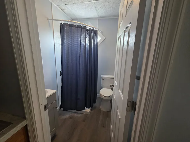 135 N Washington St — Photo 3