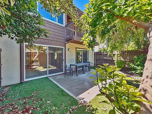 2nd image of 2554 Rio Bravo Cir