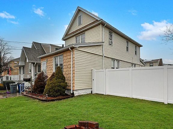 3rd image of 10119 159th Ave