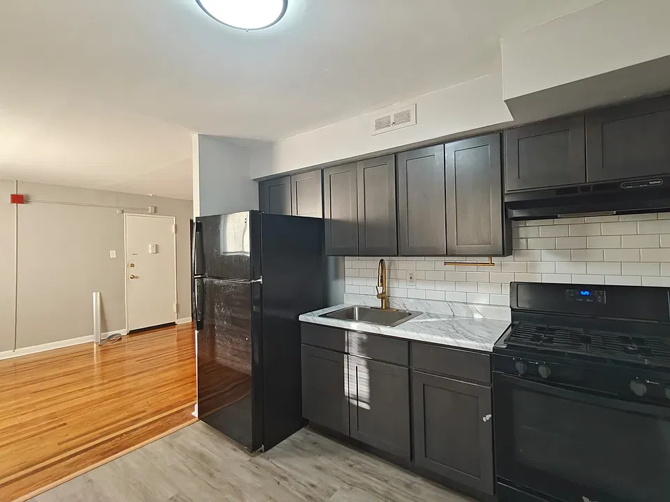 7108 Oxford Ave #48