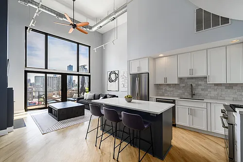 616 W Fulton St #712 Photo 1