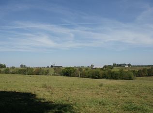 700 Spears Mill Rd, Paris, KY 40361