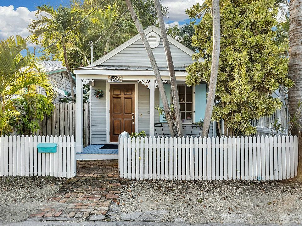 1st image of 306 Olivia St