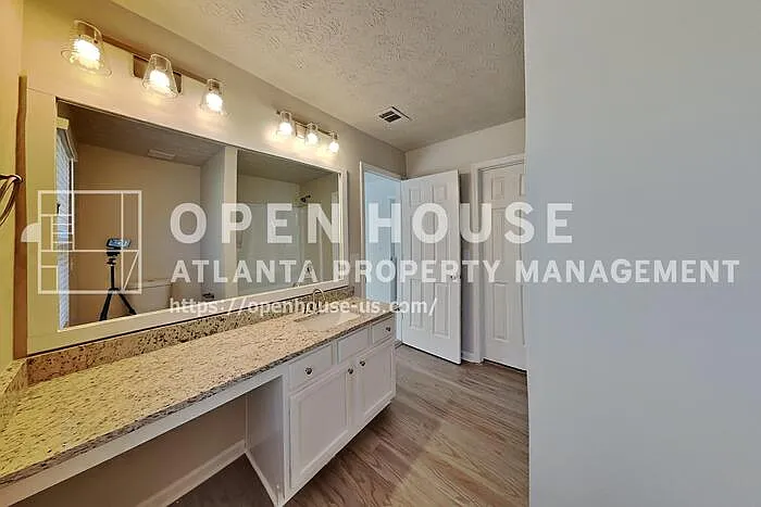 19 Lakemoore Ct — Photo 12