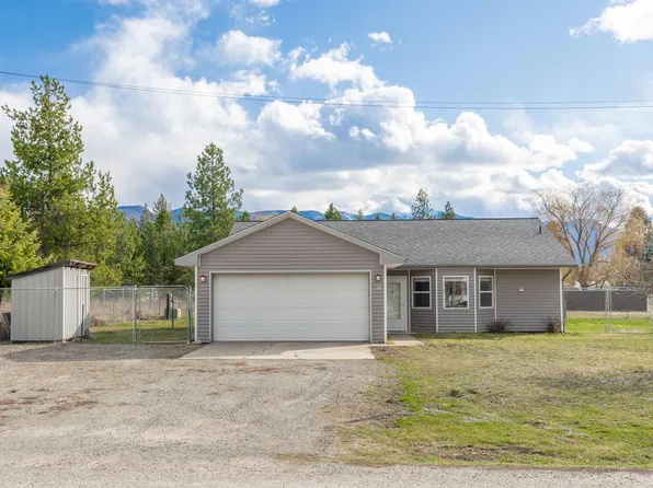 152 Cherry Ln, Moyie Springs, ID 83845