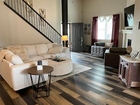 3rd image of 818 McCloud Cir Unit 301