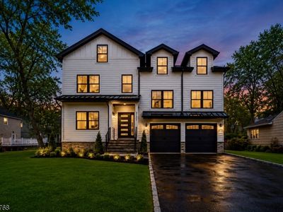 111 N Summit Ave, Chatham, NJ, 07928