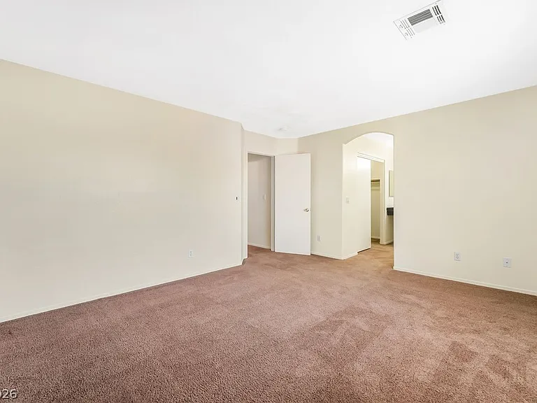 4849 Lone Grove Dr — Photo 16