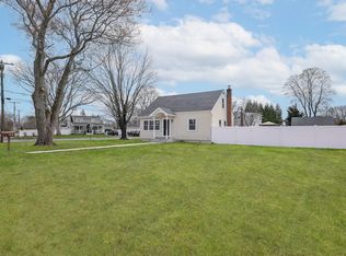 406 Howells Rd, Bay Shore, NY 11706