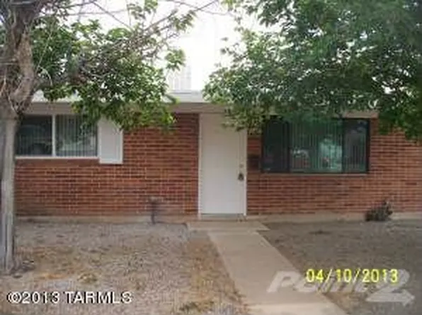2705 S Lands End Rd, Tucson, AZ 85713