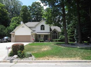 8669 Wilderness Cir, Freeland, MI 48623