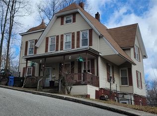 74 Summer St, Norwich, CT 06360
