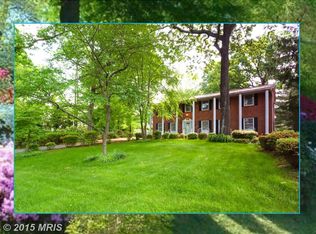 5211 Sideburn Rd, Fairfax, VA 22032