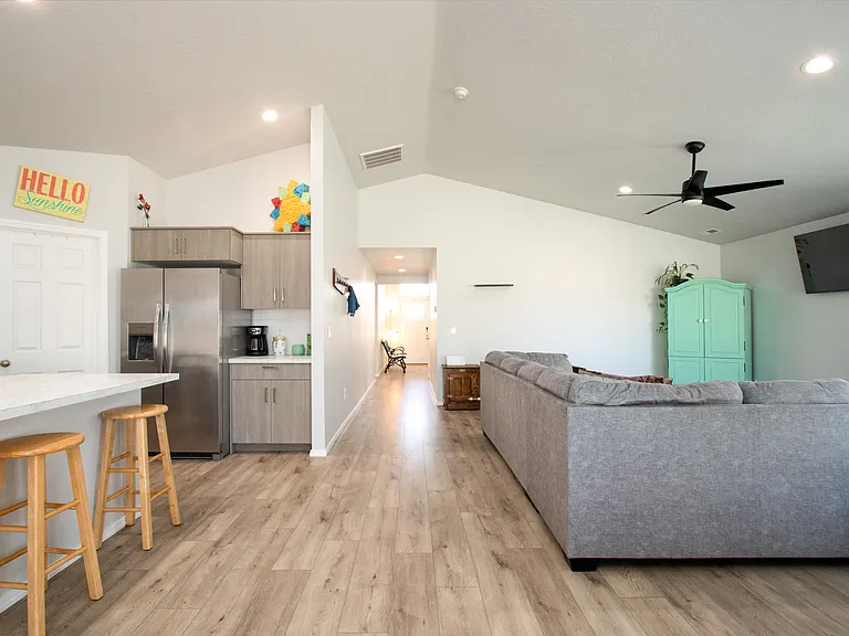 406 Hildago Way — Photo 40