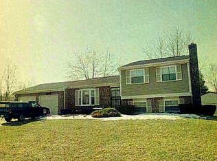48 Deer Creek Dr, Amelia, OH 45102