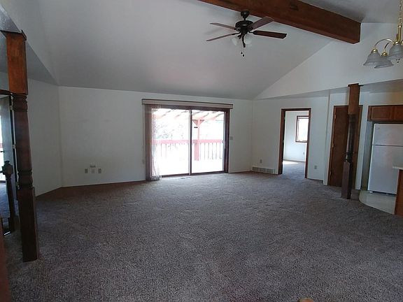 3rd image of 128 Fairway Dr
