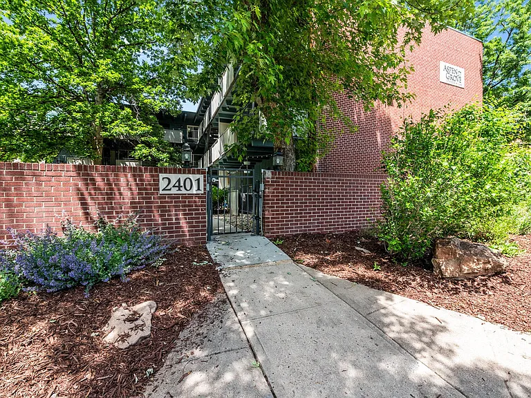 2401 S Gaylord St #204 — Photo 1
