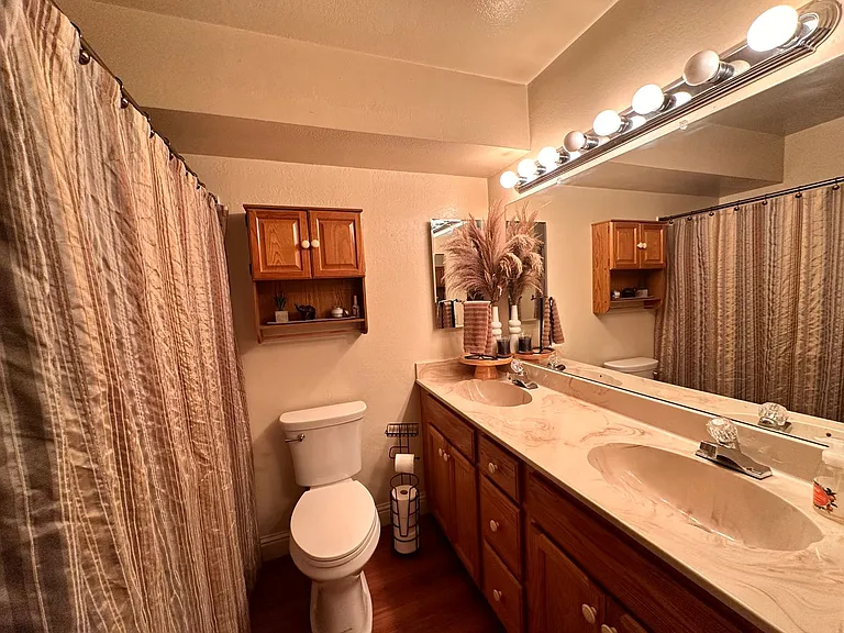 2338 Roundhouse Rd — Photo 8