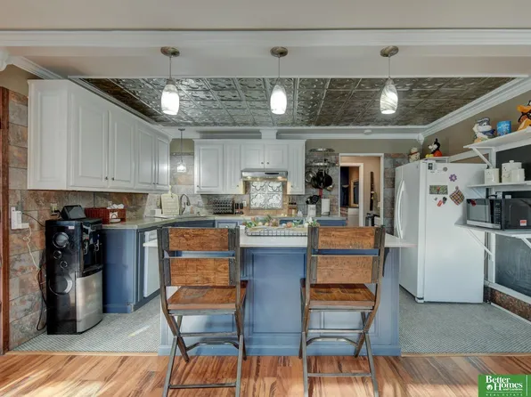 104 S Chicago St, Weeping Water, NE 68463