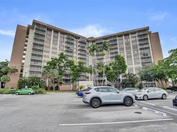 10777 W Sample Rd, Pompano Beach, FL