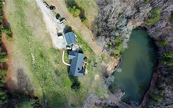 4th image of 2635 Gastonia Hwy