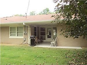 4th image of 2501 E Chandler Ave