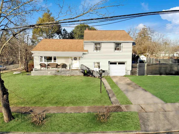 300 Norfolk Ave, Egg Harbor City, NJ 08215