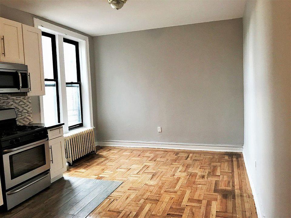 2nd image of 480 Concord Ave #4Z