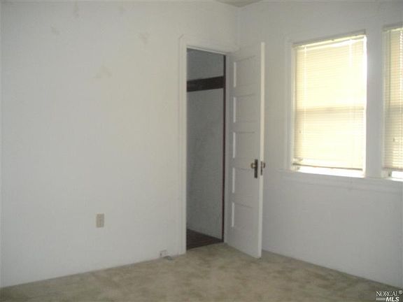5th image of 2201 Georgia St