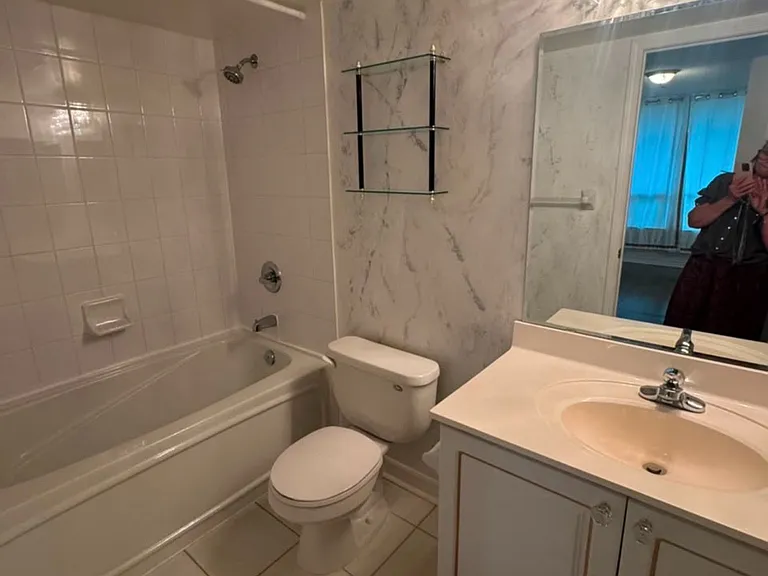 17 Barberry Pl #813 — Photo 7