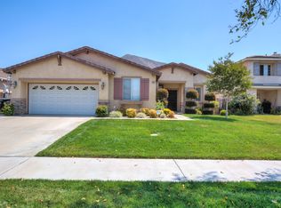 17407 Birchtree St, Fontana, CA 92337